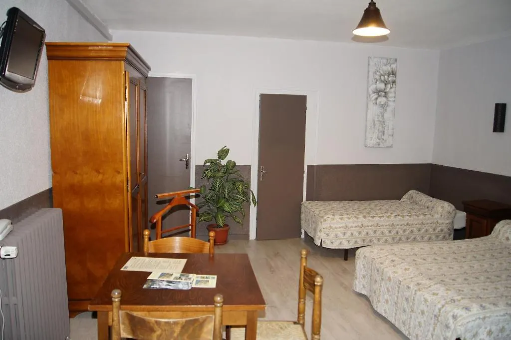 Le Grand Hotel Aups 2*,